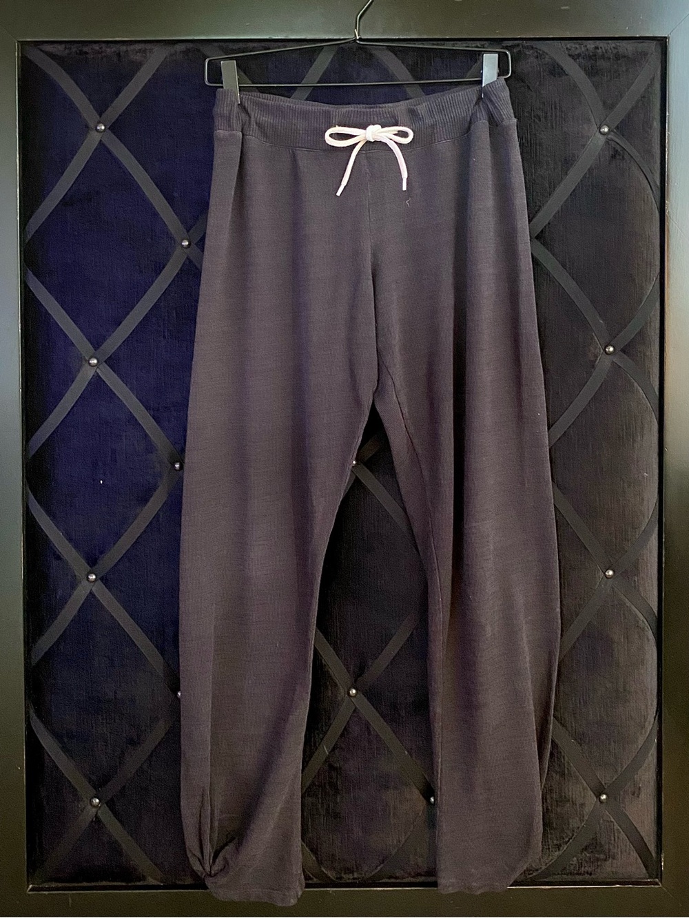 Monrow Super Soft Jogger Pants with drawstring and ruched leg bottoms